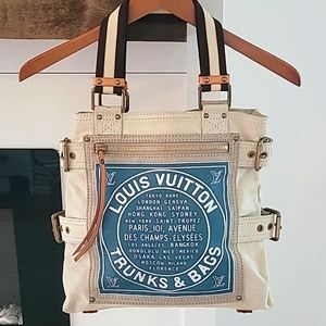 Louis Vuitton Global Tote
